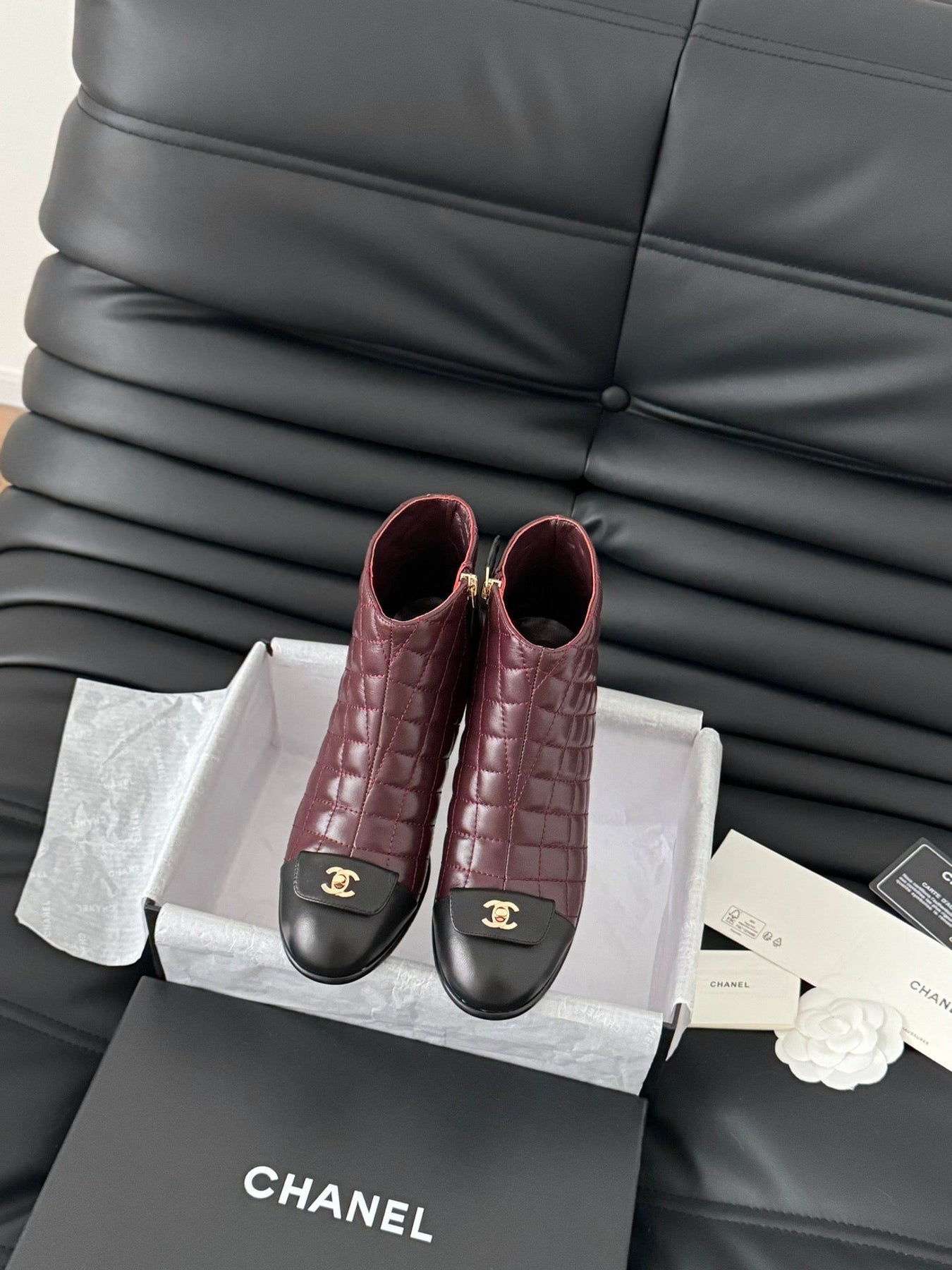 CC BALLET SHORT BOOTS 65 MM IN SANGRIA PURPLE MIX BLACK QUILTED PATTERN LAMBSKIN