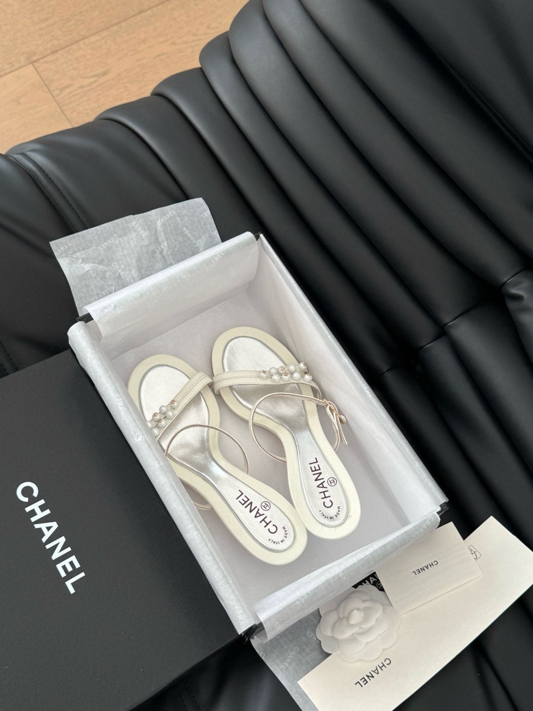 PEARL SANDAL IN WHITE LAMBSKIN 35 MM