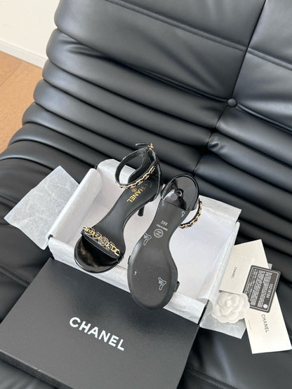 HIGH HEEL 7.5 MM SANDAL IN BLACK SHEEPSKIN WITH STICKERS