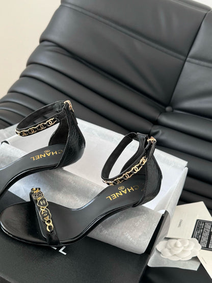 HIGH HEEL 7.5 MM SANDAL IN BLACK SHEEPSKIN WITH STICKERS