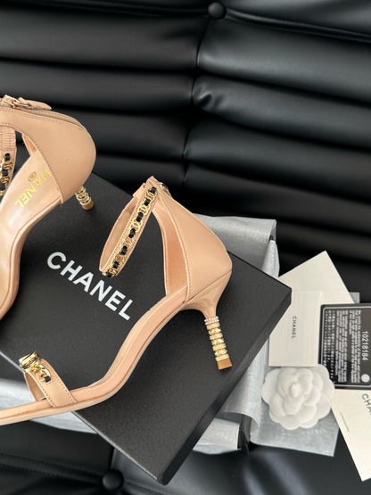 HIGH HEEL 7.5 MM SANDAL IN TAN BEIGE SHEEPSKIN WITH STICKERS