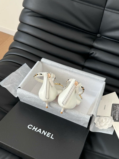 MID-HEEL 35 MM SANDAL IN WHITE SHEEPSKIN WITH STICKERS