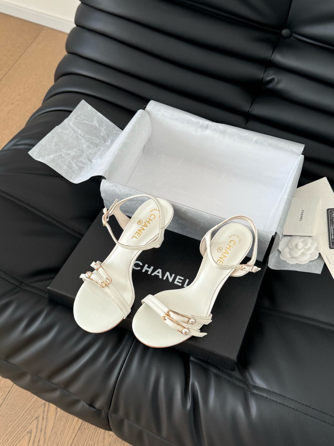 HIGH HEEL 75 MM SANDAL IN WHITE SHEEPSKIN