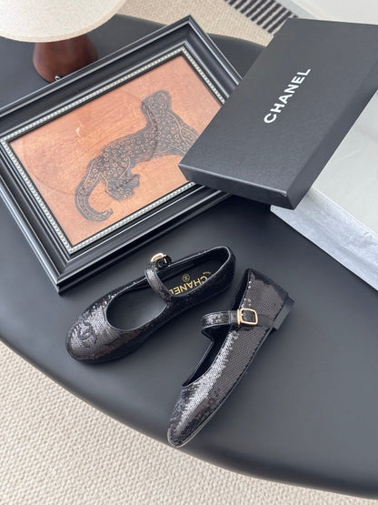 BALLET IN BLACK SEQUINS