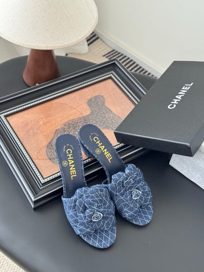 HIGH HEELS CAMELLIA IN NAVY BLUE DENIM