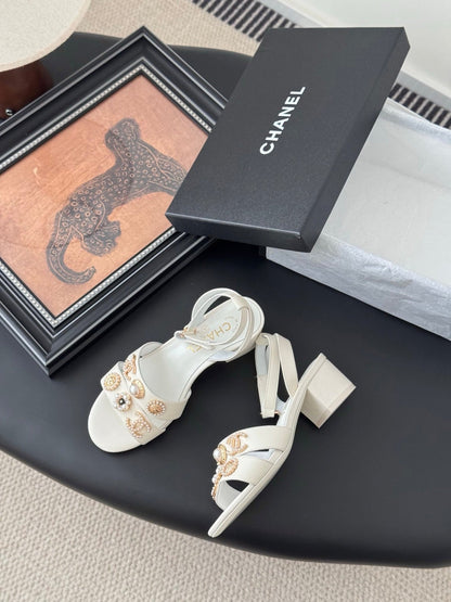 HIGH SANDALS IN WHITE TWEED WITH LOGO STICKER DETAIL