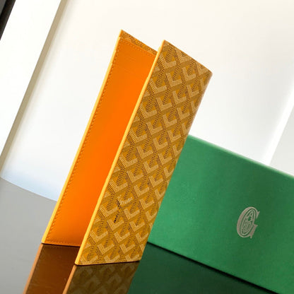 RICHELIEU CHECKBOOK WALLET 19 IN YELLOW GOYARDINE CANVAS AND CALFSKIN