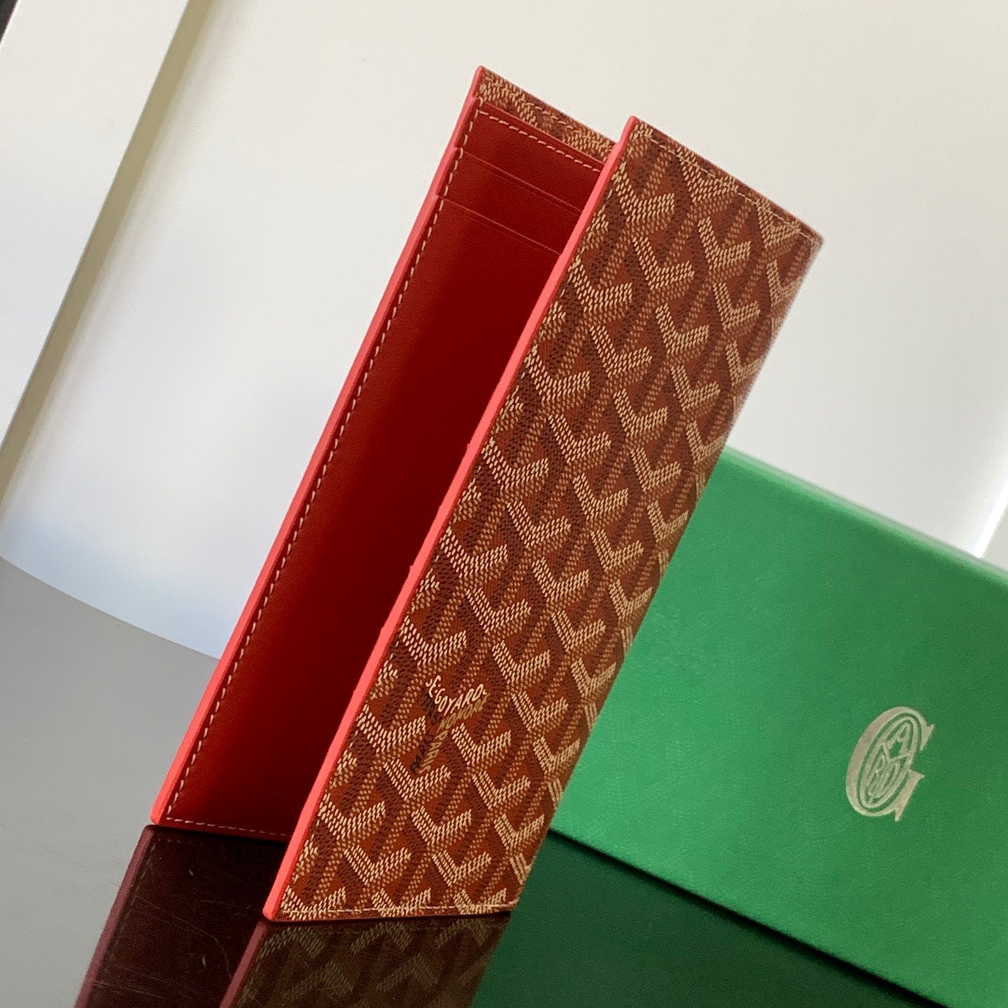 RICHELIEU CHECKBOOK WALLET 19 IN PERSIAN RED GOYARDINE CANVAS AND CALFSKIN