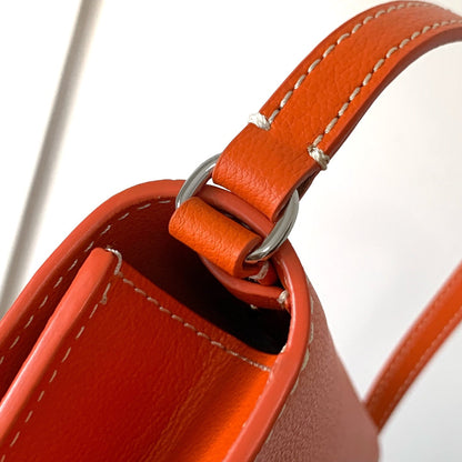 CHYPRE WALLET-POUCH 21 IN ORANGE GOYARDINE CANVAS AND CALFSKIN