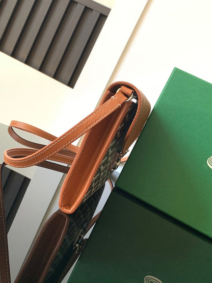 CHYPRE WALLET-POUCH 21 IN BLACK GOYARDINE CANVAS AND TAN CALFSKIN