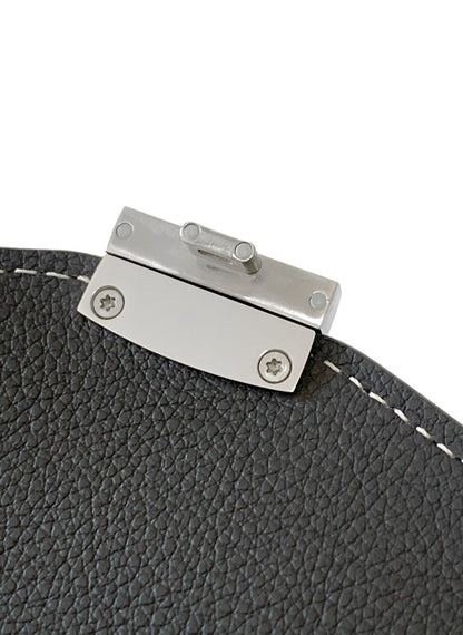 CHYPRE WALLET-POUCH 21 IN GRAY GOYARDINE CANVAS AND CALFSKIN