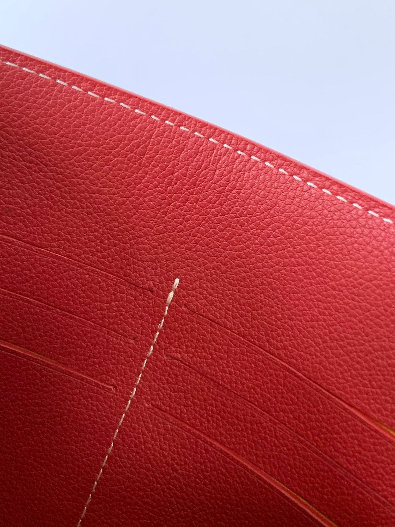 CHYPRE WALLET-POUCH 21 IN CLASSIC RED GOYARDINE CANVAS AND CALFSKIN