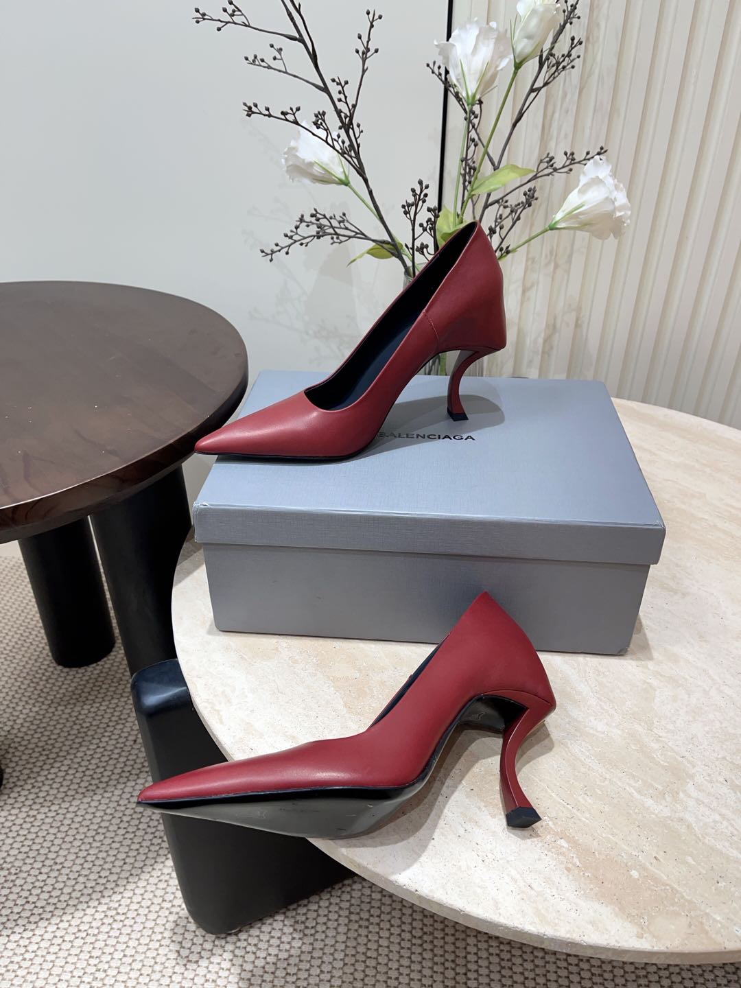 CURVED HEEL SHALLOW MOUTH PUMPS IN CADILLAC CALFSKIN