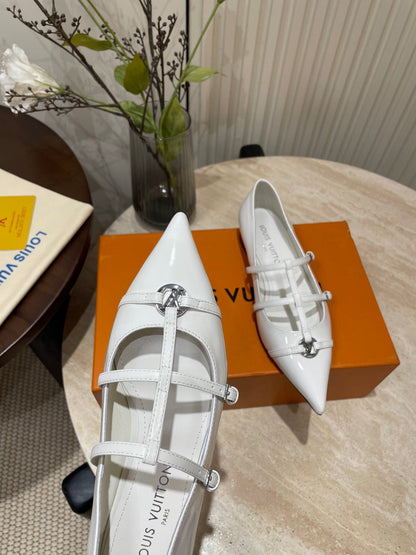 POINTED-TOE TRIPLE-STRAP BALLET FLAT IN WHITE PATENT CALFSKIN