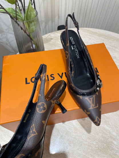 HIGH SLINGBACKS 5 CM IN CHOCOLATE BROWN MONOGRAM CALFSKIN