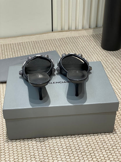 CAGOLE HIGH MULES IN BLACK OIL-WAX SHEEPSKIN