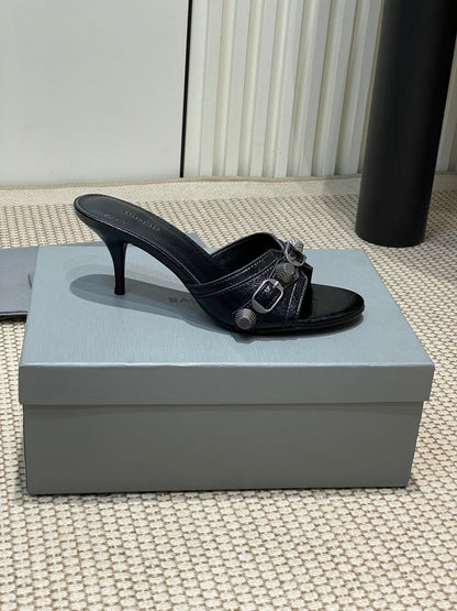 CAGOLE HIGH MULES IN BLACK OIL-WAX SHEEPSKIN