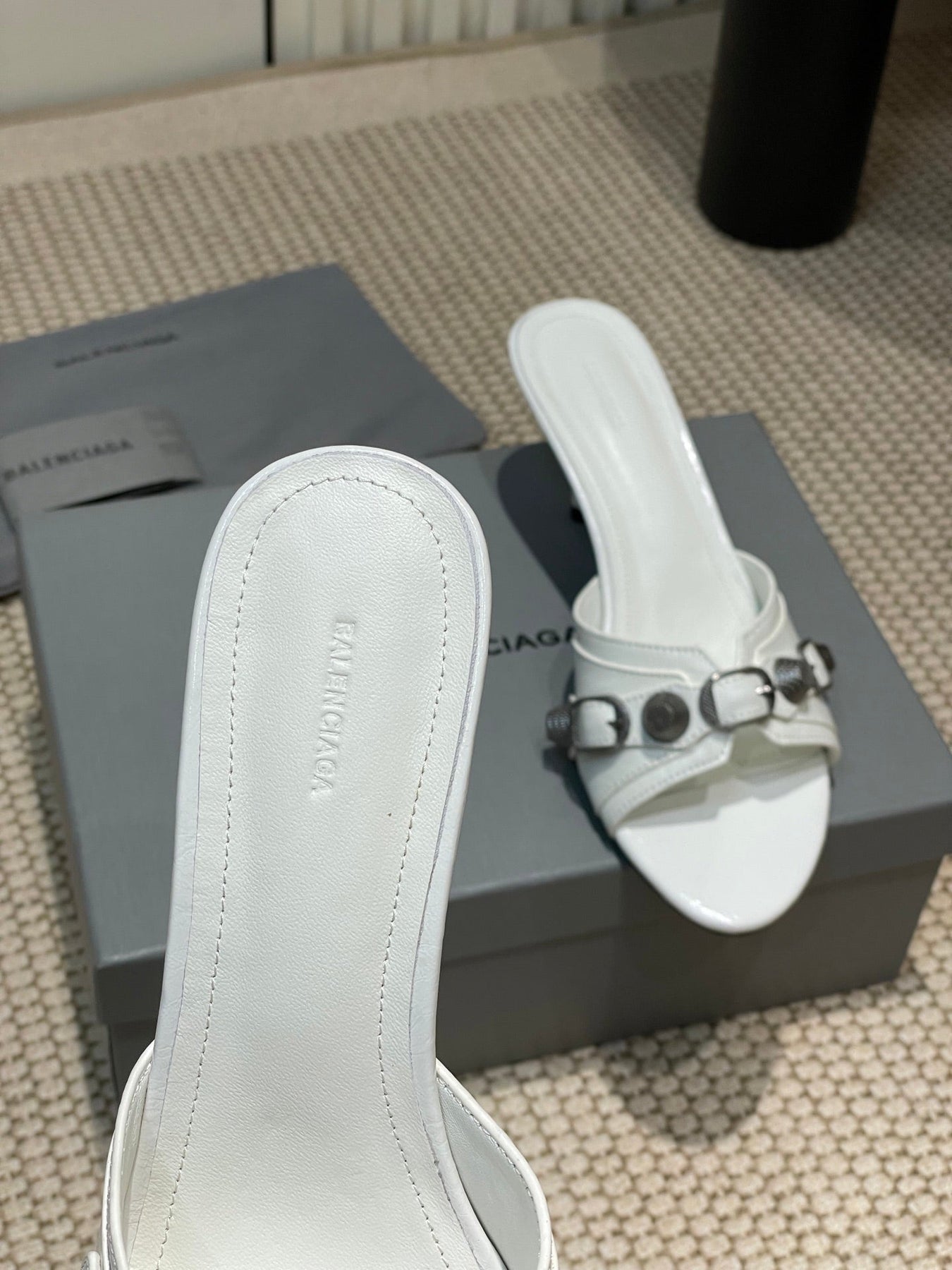 CAGOLE HIGH MULES IN WHITE OIL-WAX SHEEPSKIN