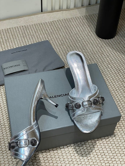 CAGOLE HIGH MULES IN SILVER OIL-WAX SHEEPSKIN