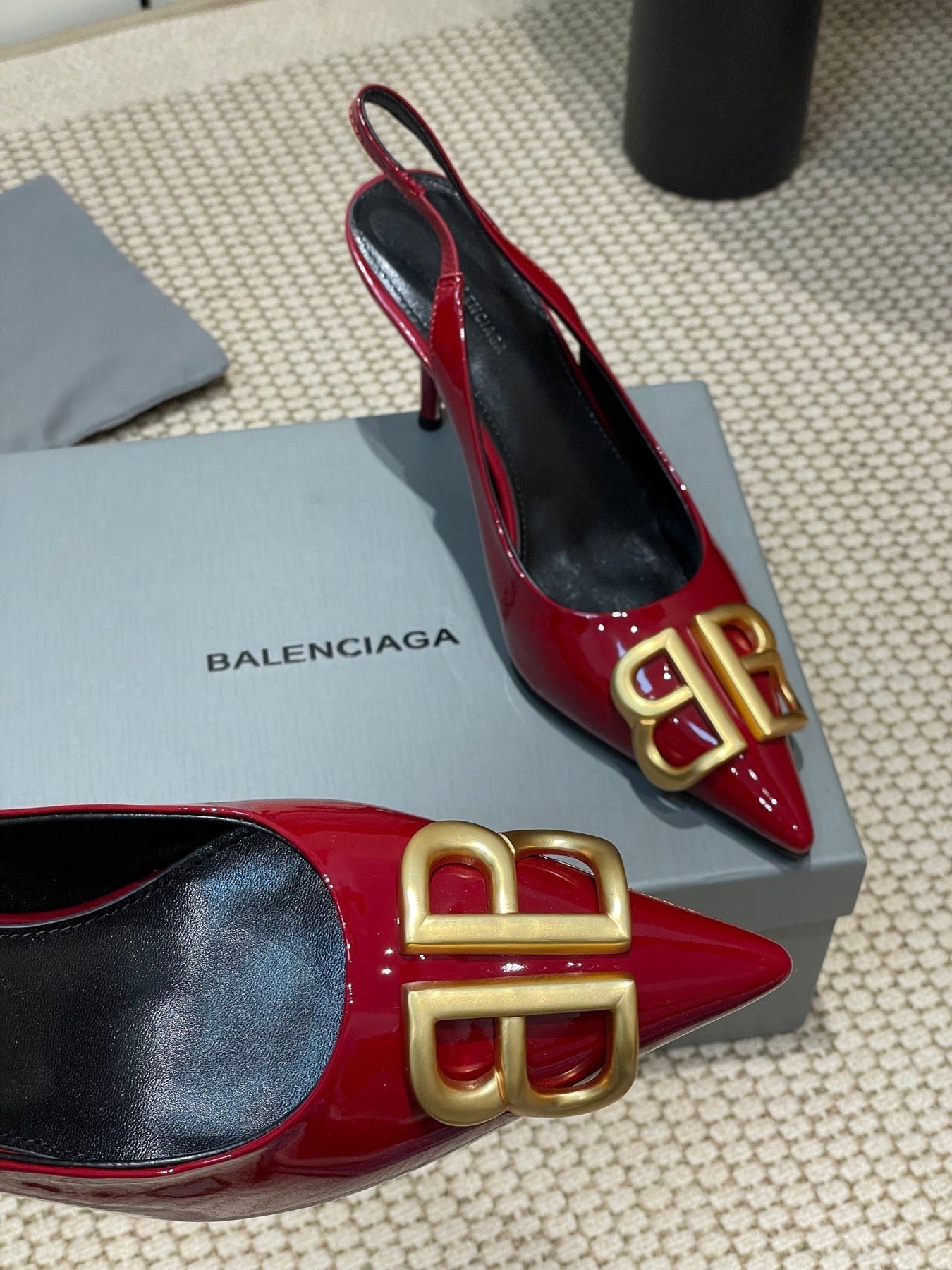 POINTED BB GOLD BUCKLE HIGH SLINGBACK 80MM IN RED PATENT CALFSKIN