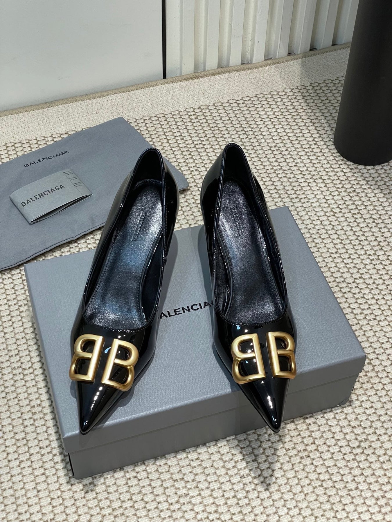 POINTED BB GOLD BUCKLE HIGH PUMPS 60MM IN BLACK PATENT CALFSKIN