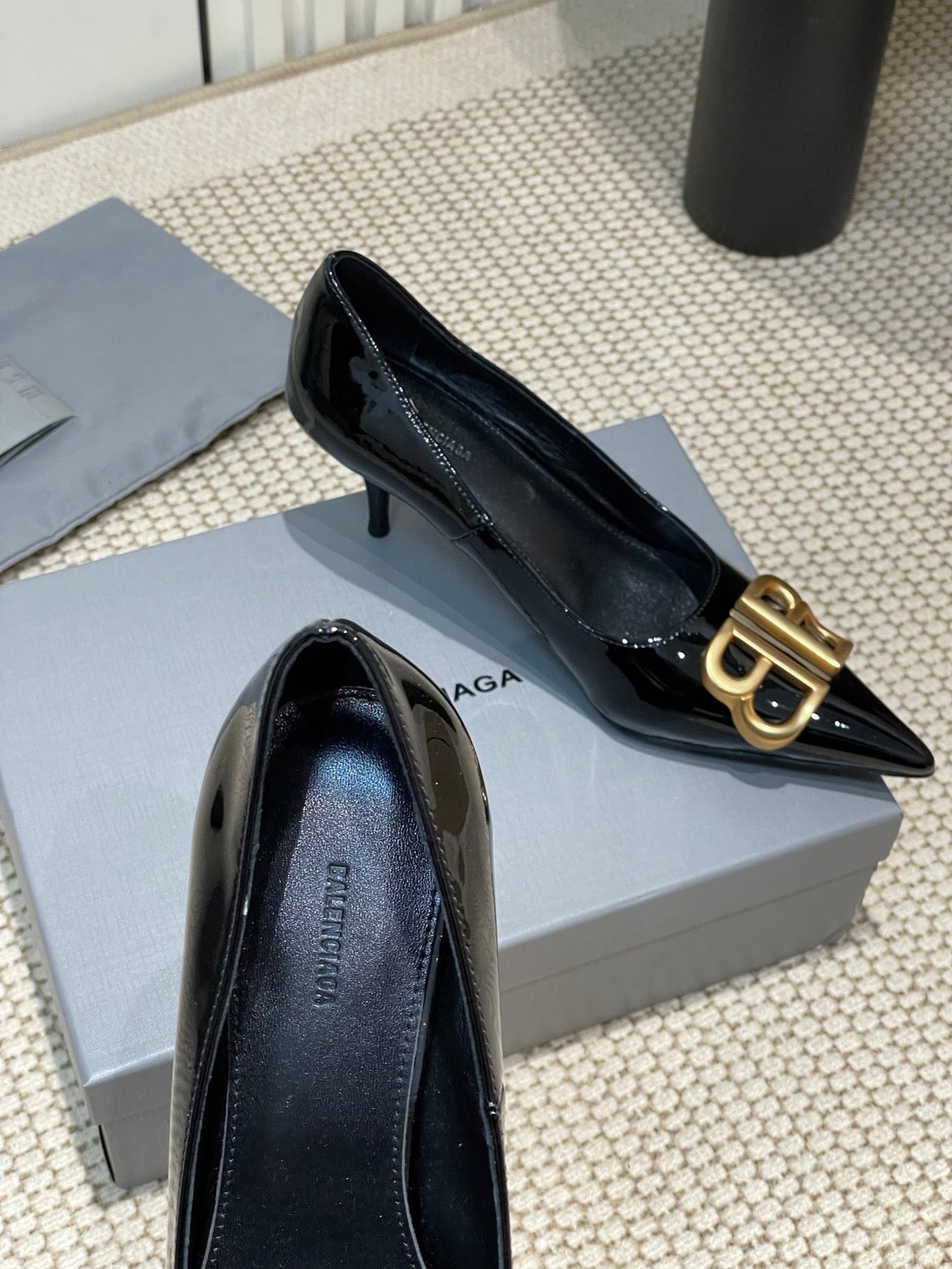 POINTED BB GOLD BUCKLE HIGH PUMPS 60MM IN BLACK PATENT CALFSKIN