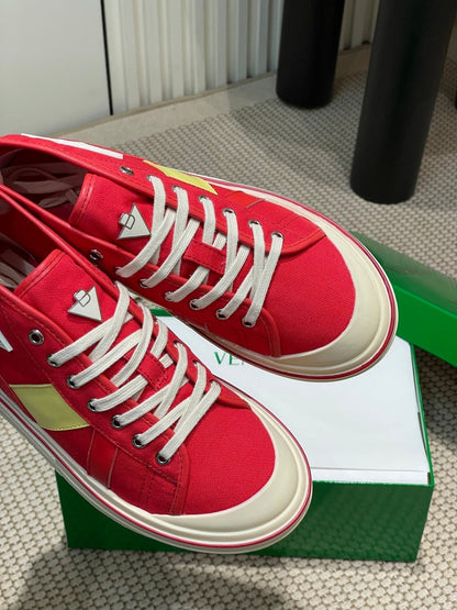 ELIOT SNEAKER IN CHERRY RED CANVAS AND CALFSKIN