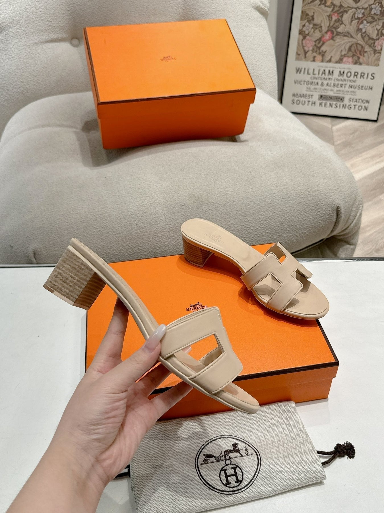 0ASIS SANDAL WHITE CREAM CALFSKIN CLASSIC