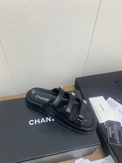 DAD SANDAL IN BLACK LAMBSKIN MULE