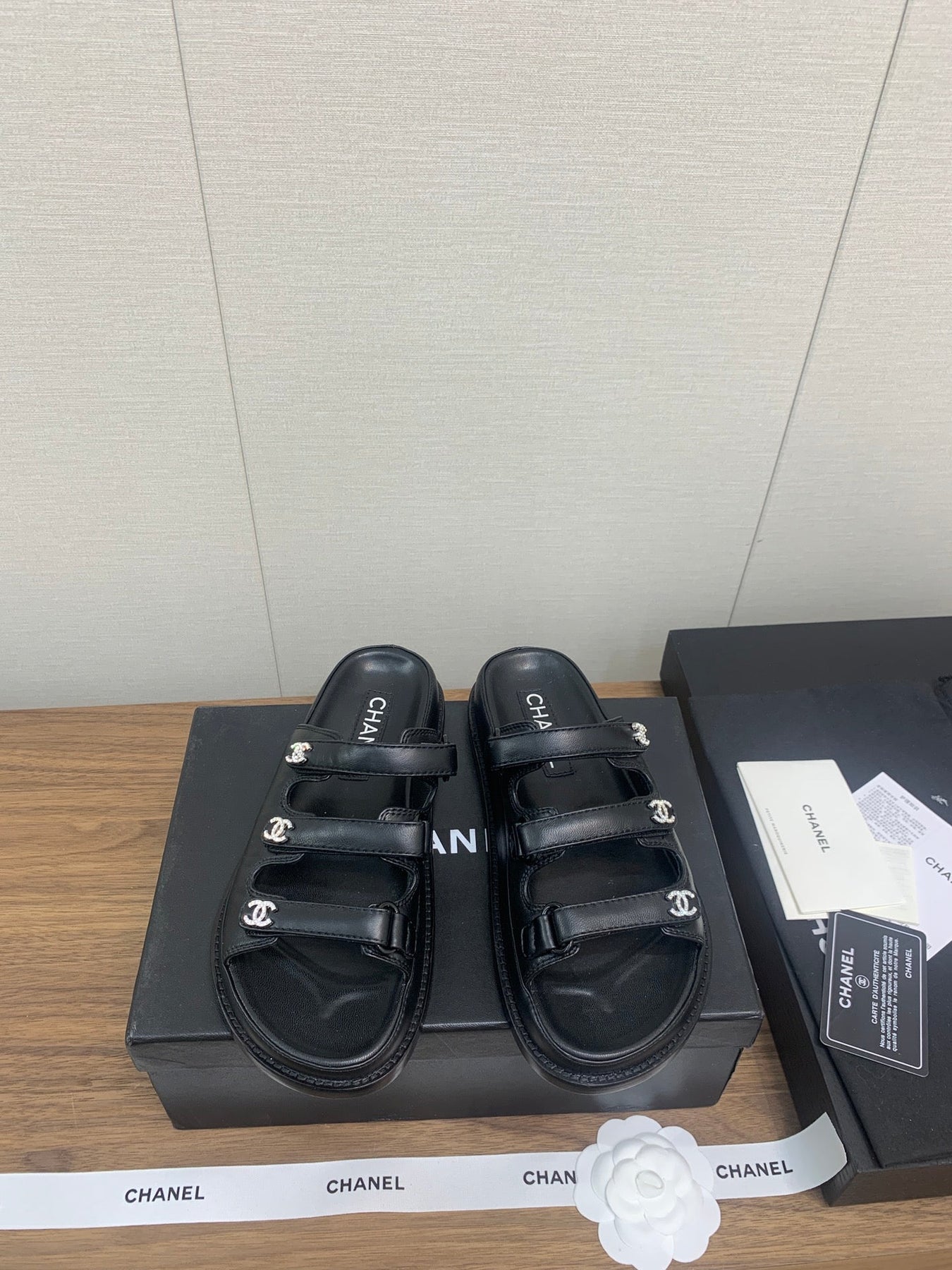 DAD SANDAL IN BLACK LAMBSKIN MULE