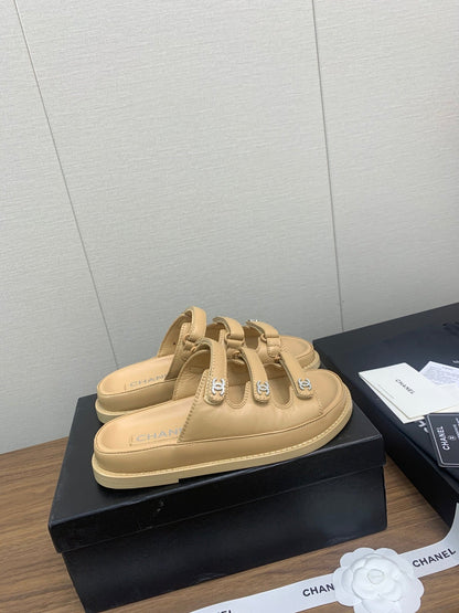 DAD SANDAL IN YELLOW CREAM LAMBSKIN MULE