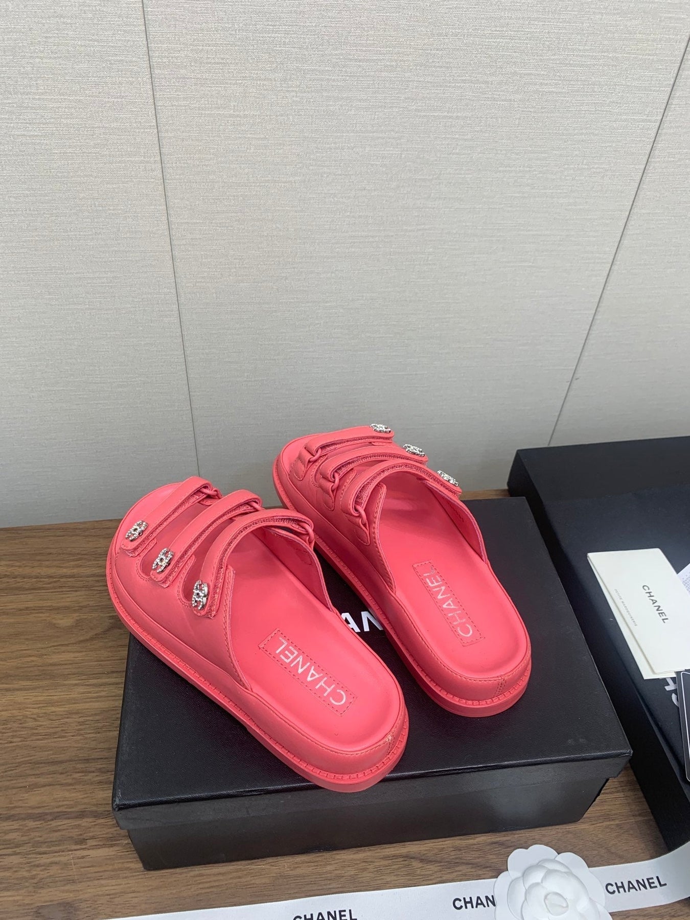 DAD SANDAL IN RED PINK LAMBSKIN MULE