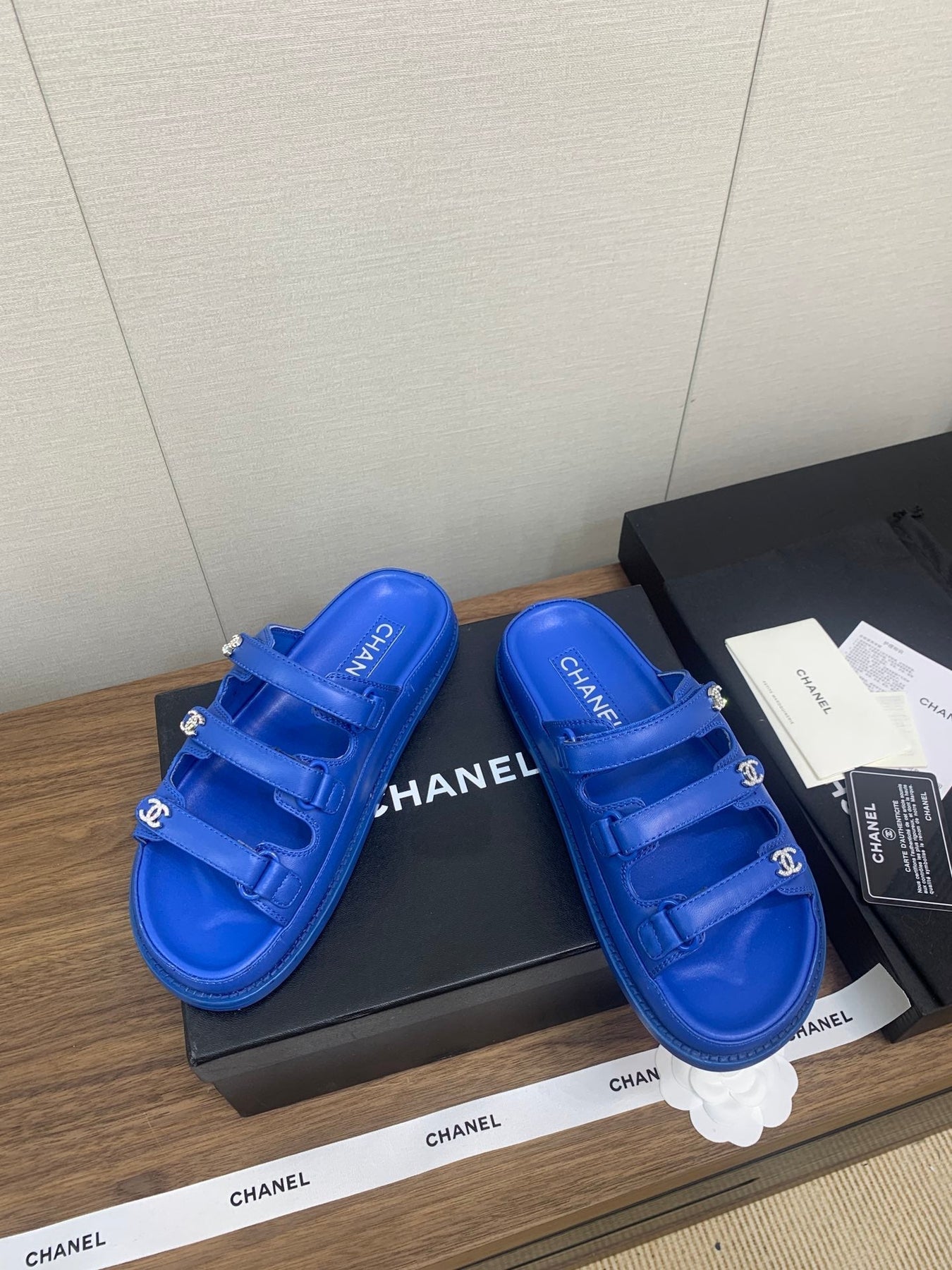 DAD SANDAL IN COBALT BLUE LAMBSKIN MULE