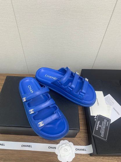 DAD SANDAL IN COBALT BLUE LAMBSKIN MULE
