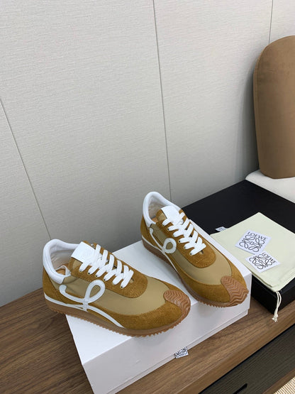 LW FLOW RUNNER SNEAKER GOLDENROD SUEDE