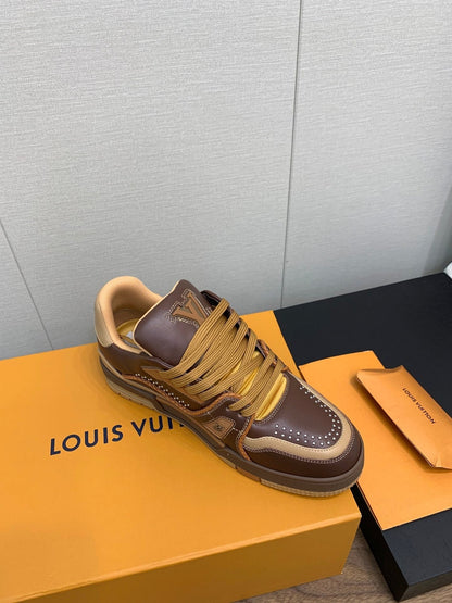 LV WOMEN'S TRAINER IN MARRON CALFSKIN