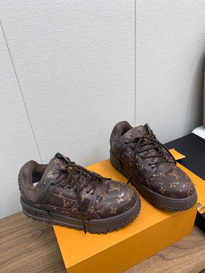LV TRAINER IN CHOCOLATE BROWN MONOGRAM CALFSKIN