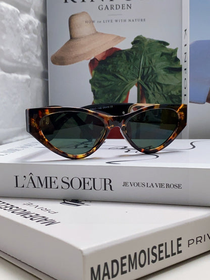 FF DIAMONDS CAT-EYE FRAME SUNGLASSES 557149 IN ACETATE