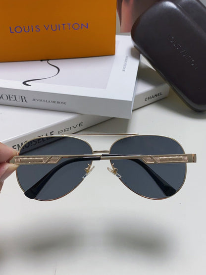 PILOT SUNGLASS 581364 IN GOLD METAL BLACK LENSES