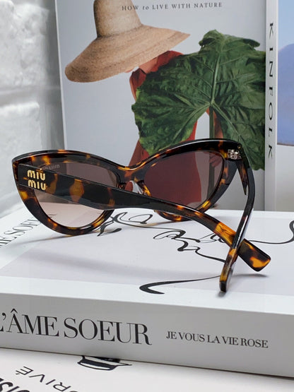 GLIMPSE CAT EYE SUNGLASSES 555885 IN HAVANA ACETATE