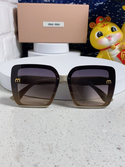 RUNWAY SQUARE SUNGLASSES 563196 IN BEIGE ACETATE