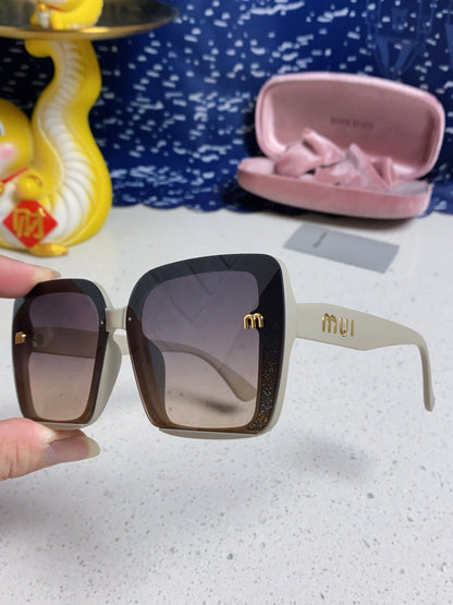 RUNWAY SQUARE SUNGLASSES 563196 IN BEIGE ACETATE