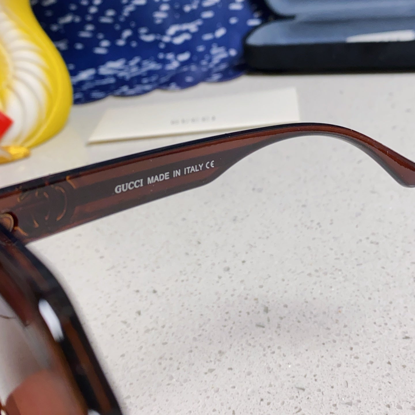 GG EMBOSSED LOGO SQUARE FRAME SUNGLASSES 563171 IN ACETATE