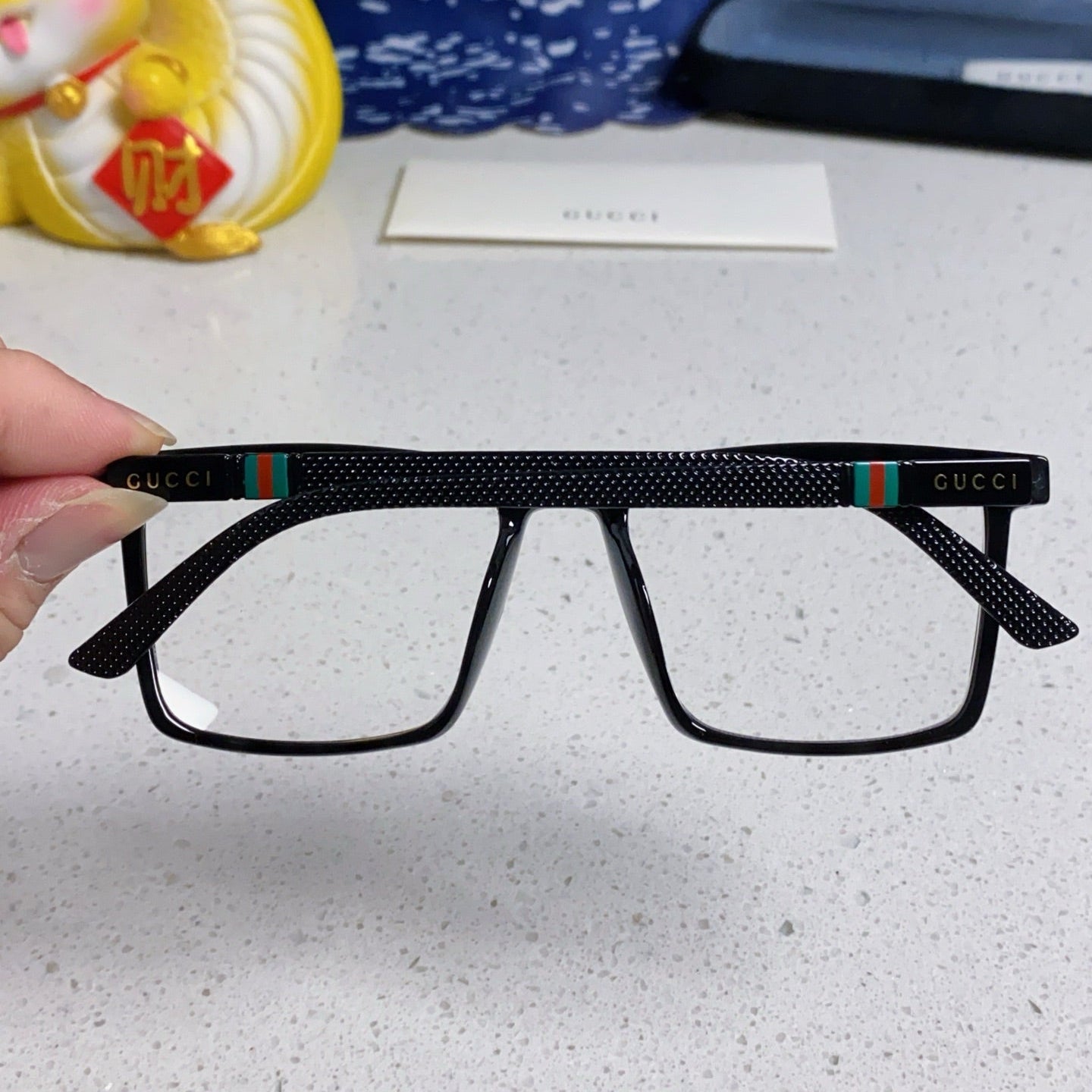 RECTANGULAR FRAME SUNGLASSES 563257 IN ACETATE