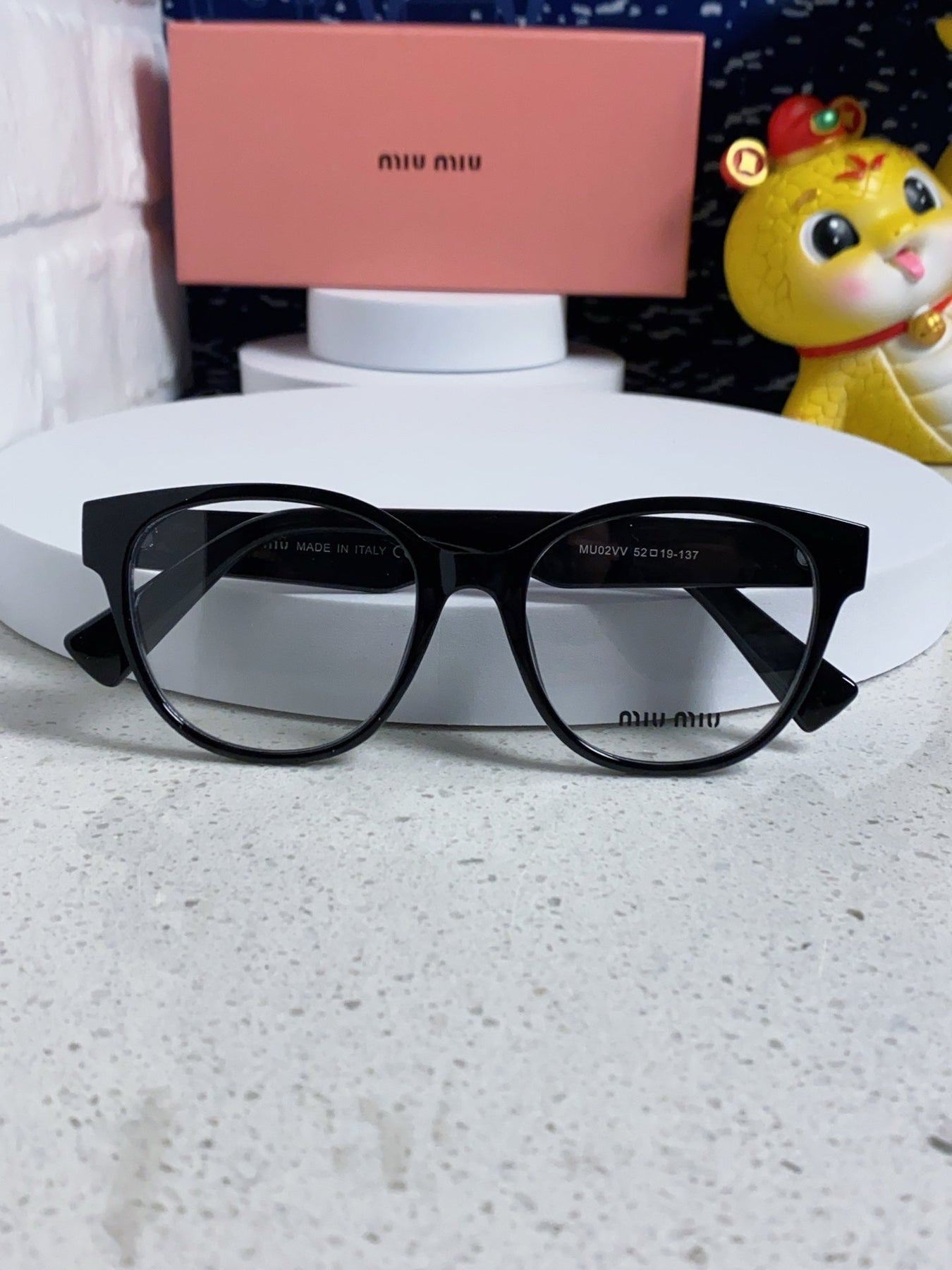 RUNWAY SUNGLASSES 567507 IN BLACK ACETATE SILVER LOGO