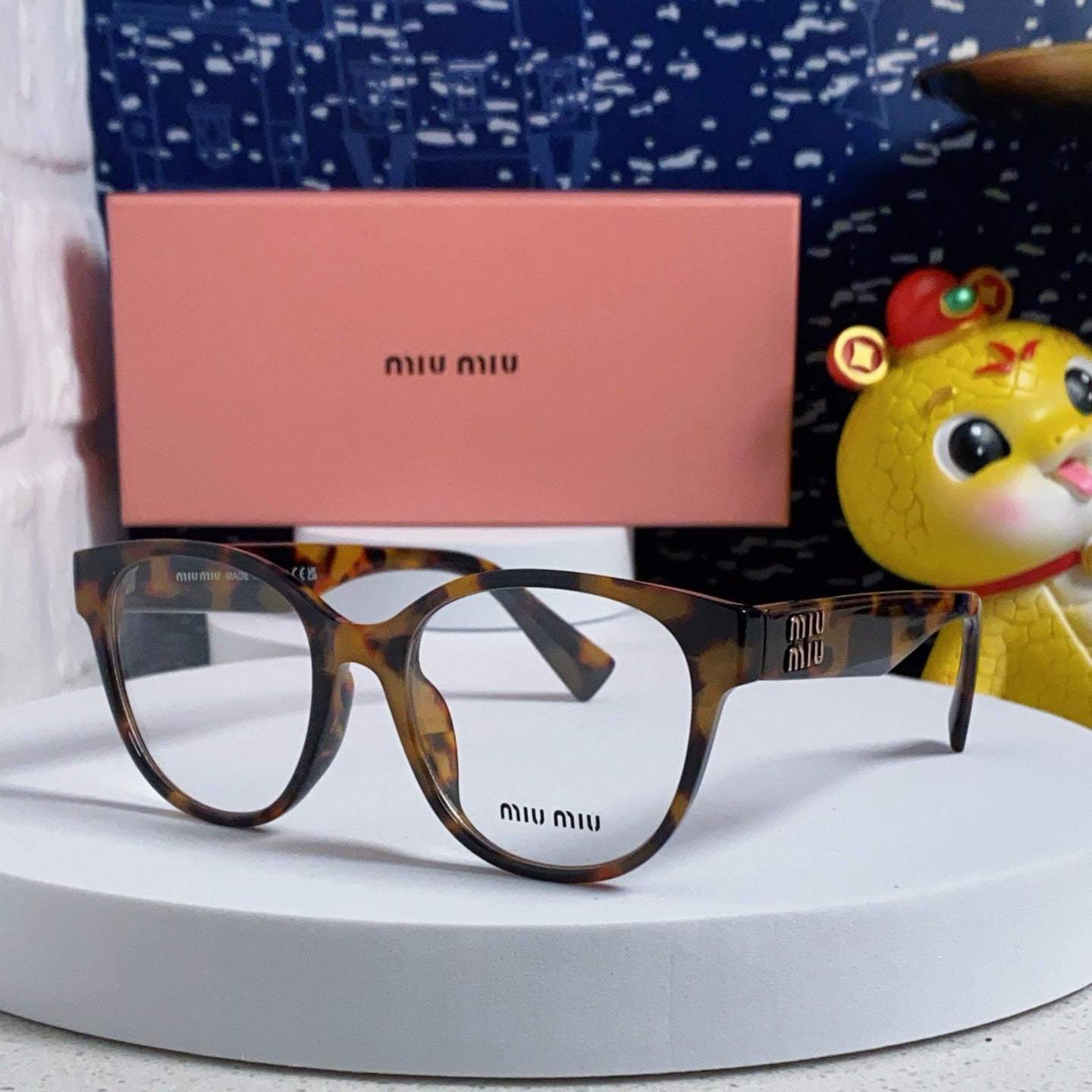 RUNWAY SUNGLASSES 567506 IN HAVANA ACETATE BRONZE LOGO