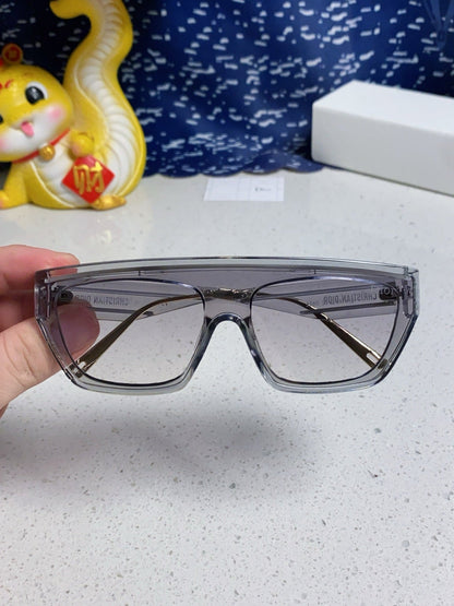 MONTAIGNE SUNGLASS CLUB M7U IN GREY CLEAR ACETATE