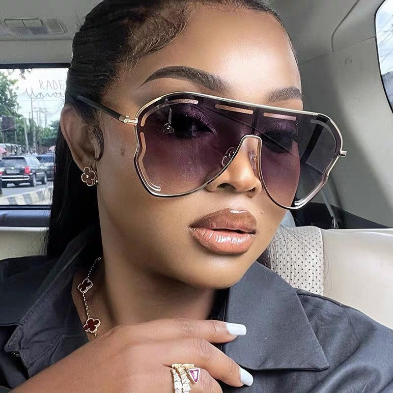 RUNWAY SUNGLASSES 571639 IN GOLD METAL GREY SMOKE LENSES