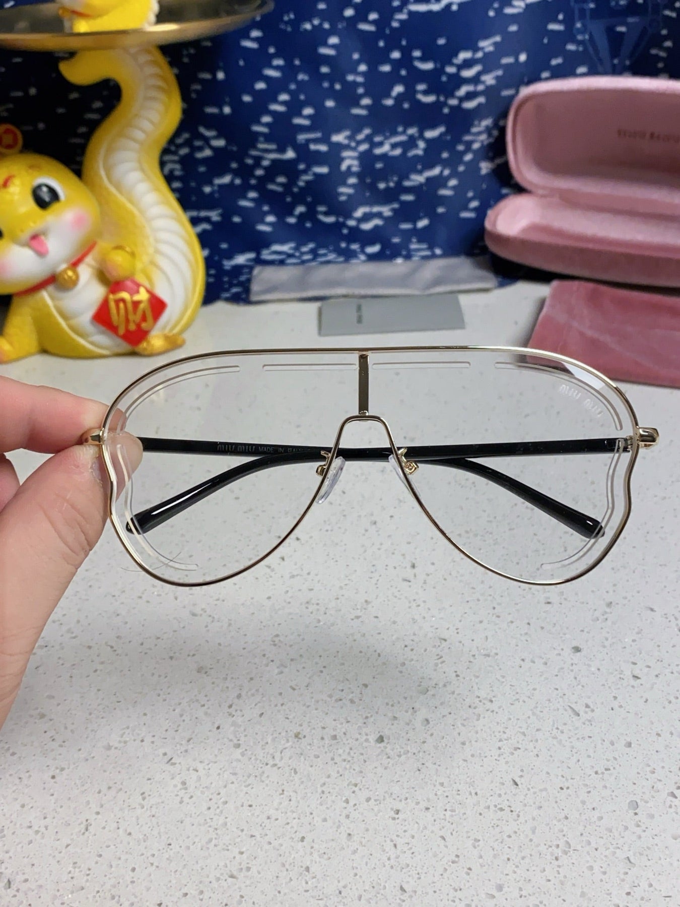 RUNWAY SUNGLASSES 571637 IN GOLD METAL CLEAR LENSES