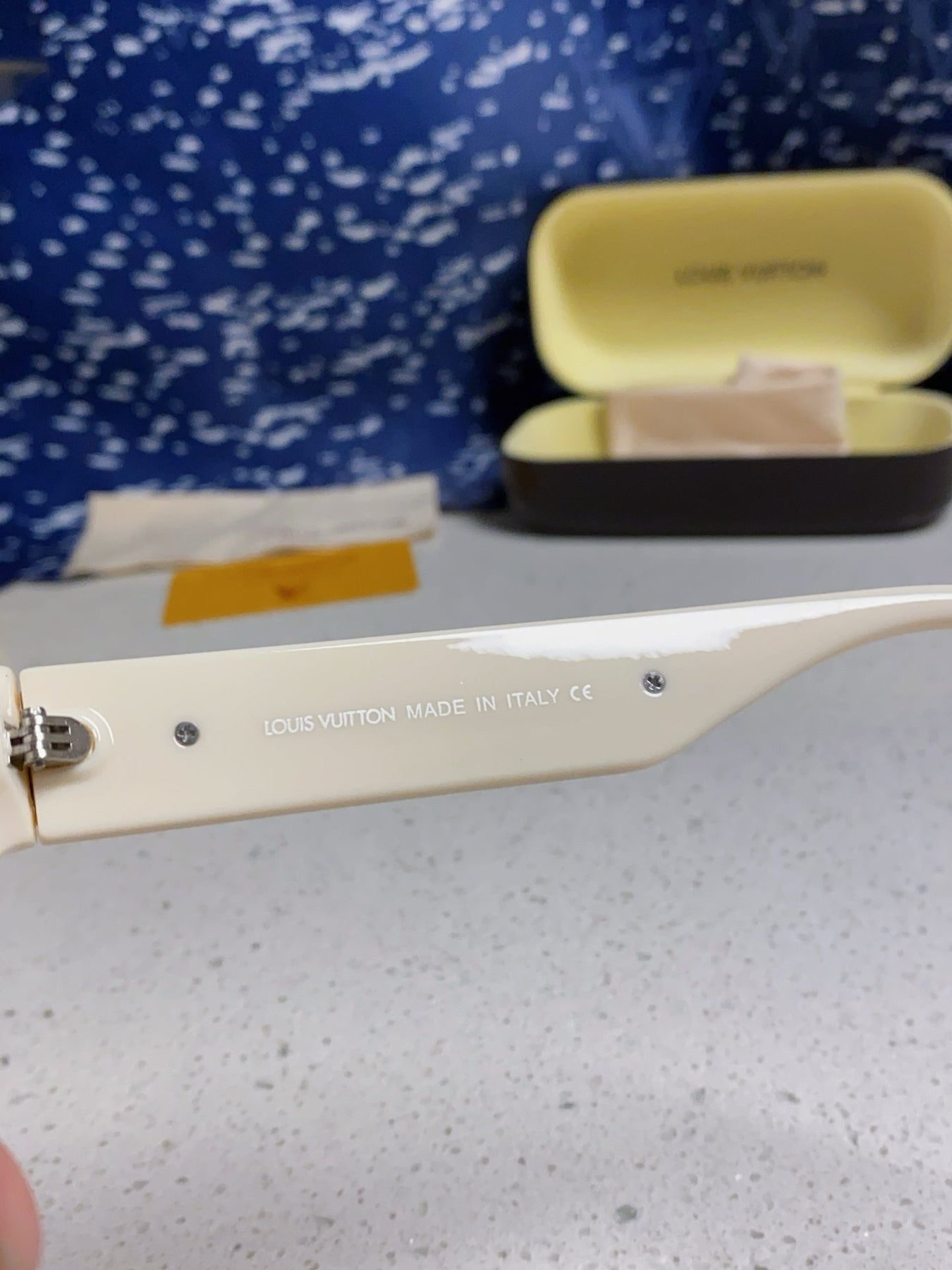 CAT EYE SUNGLASSES 576884 IN IVORY AND GOLD ACETATE